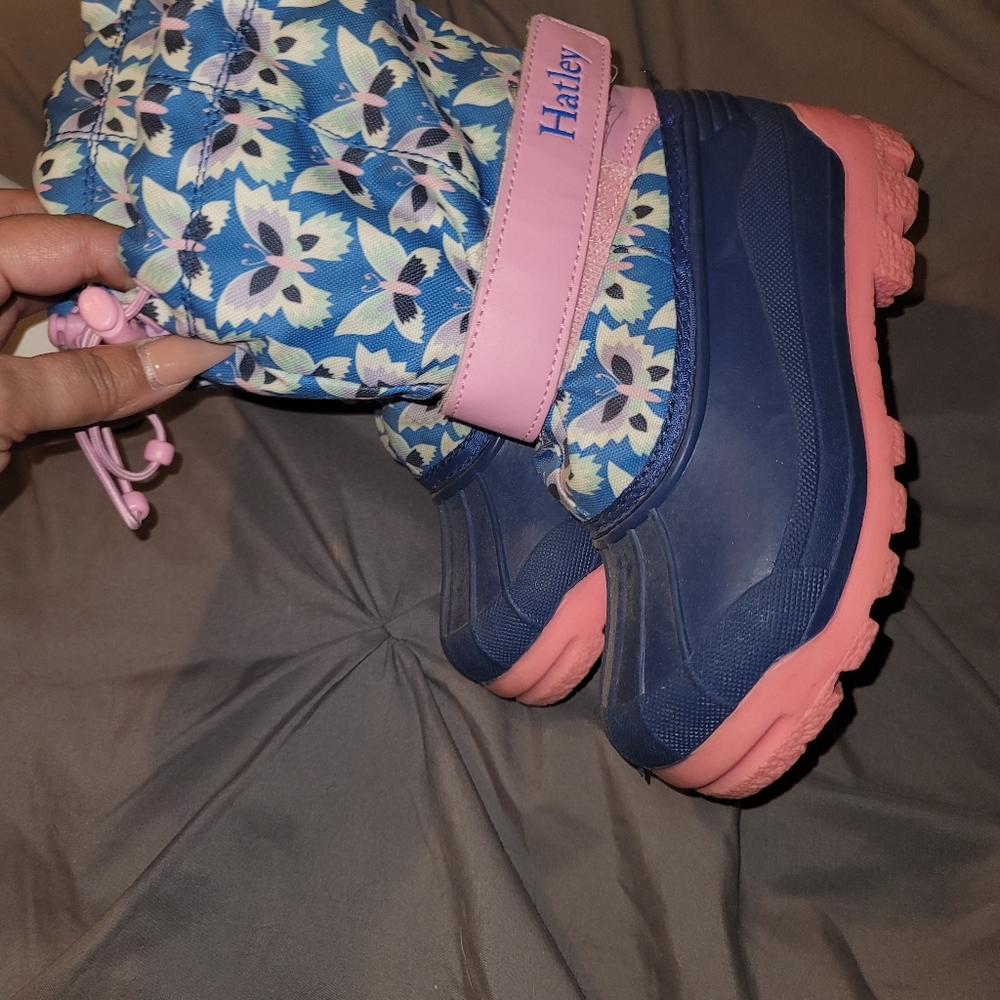 Snow boots
